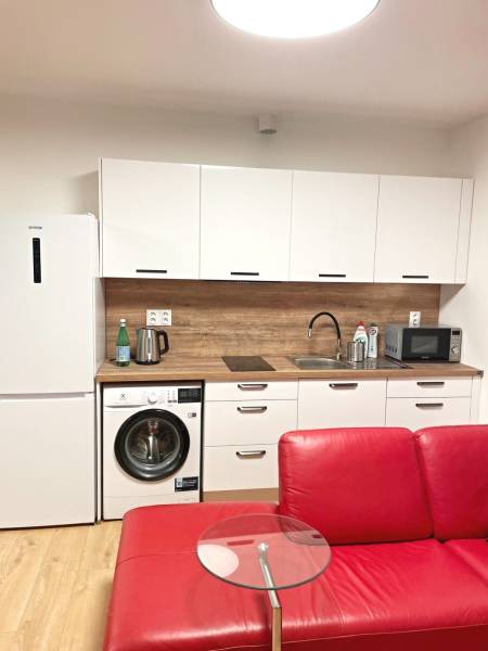 Prenájom_Rudlovska_Banská Bystrica_1izbový_byt (6).JPG