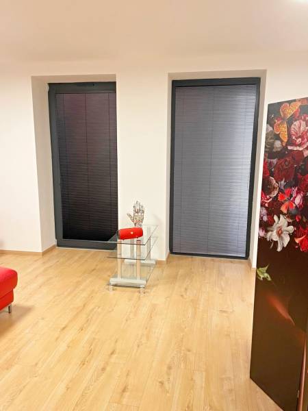 Prenájom_Rudlovska_Banská Bystrica_1izbový_byt (5).JPG