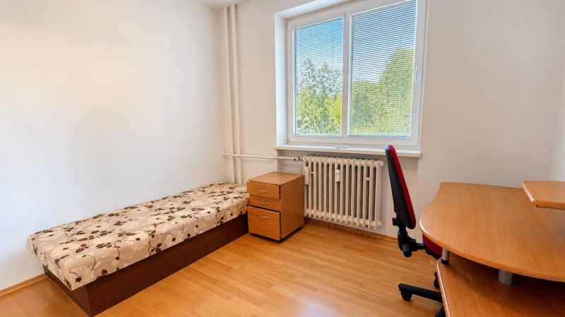 Prenájom 4izbový byt , Banská Bystrica - Fornička  (6).jpg